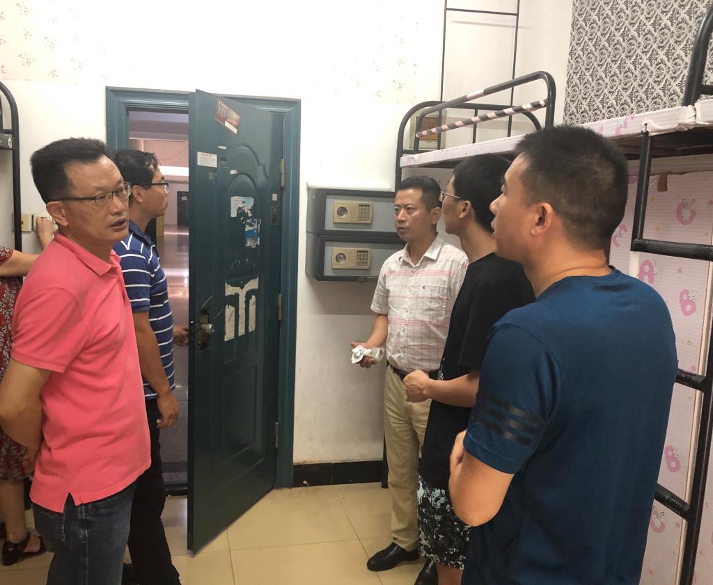 365英国上市公司