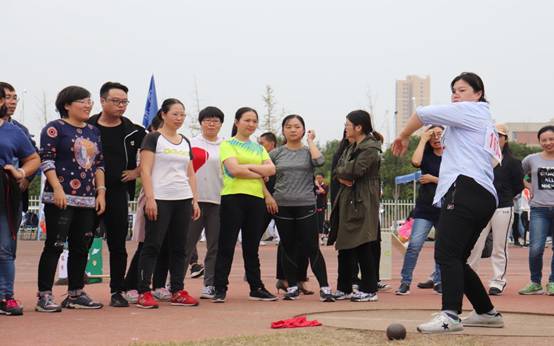 365英国上市公司