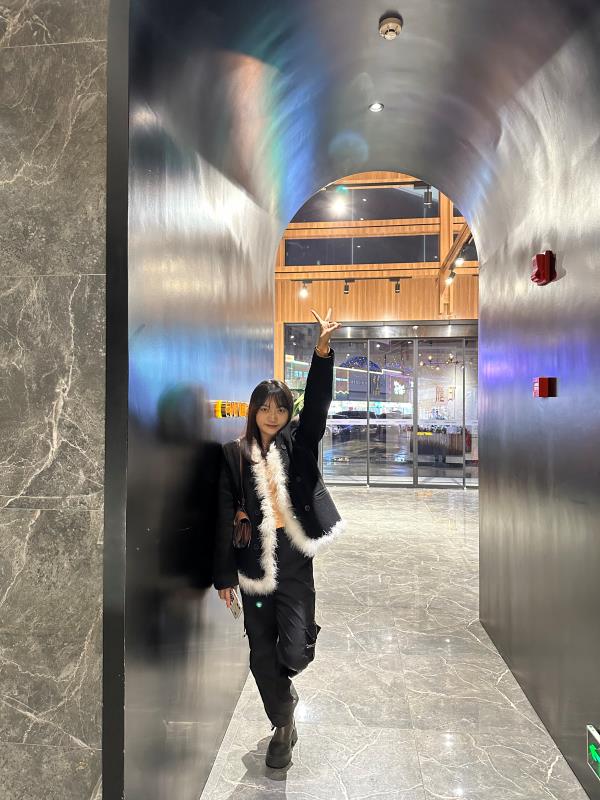 365英国上市公司