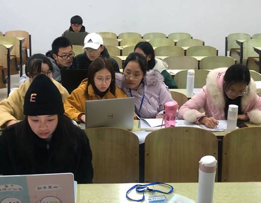 365英国上市公司