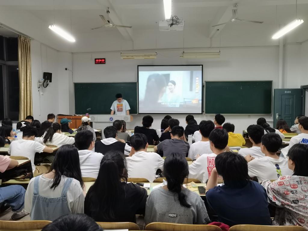 365英国上市公司