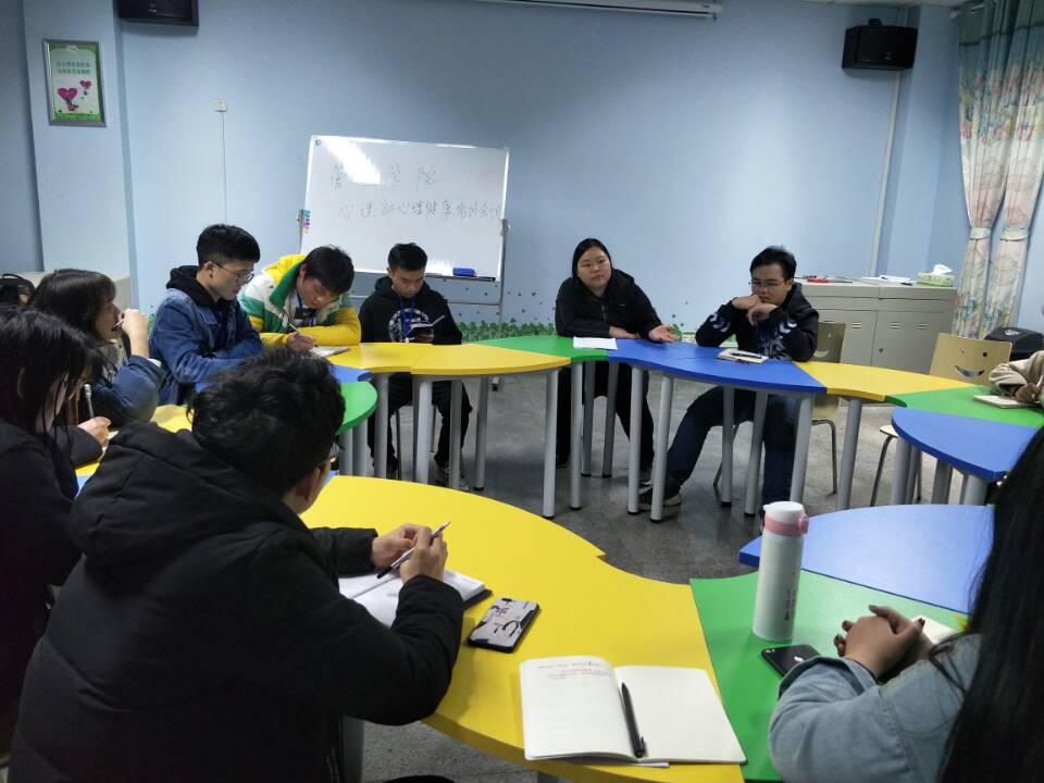 365英国上市公司