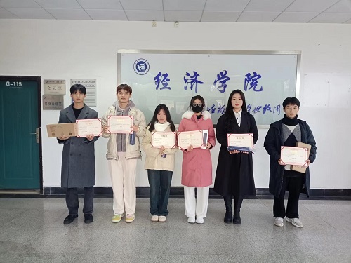 365英国上市公司