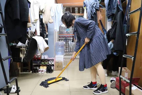 365英国上市公司