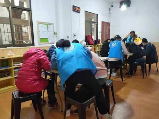 365英国上市公司