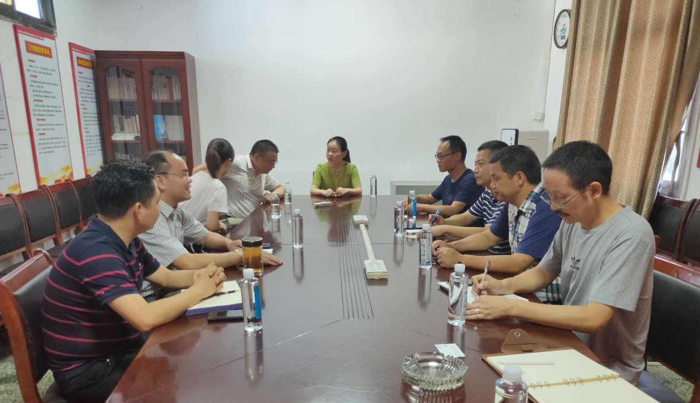 365英国上市公司