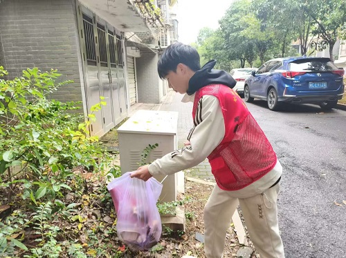 365英国上市公司