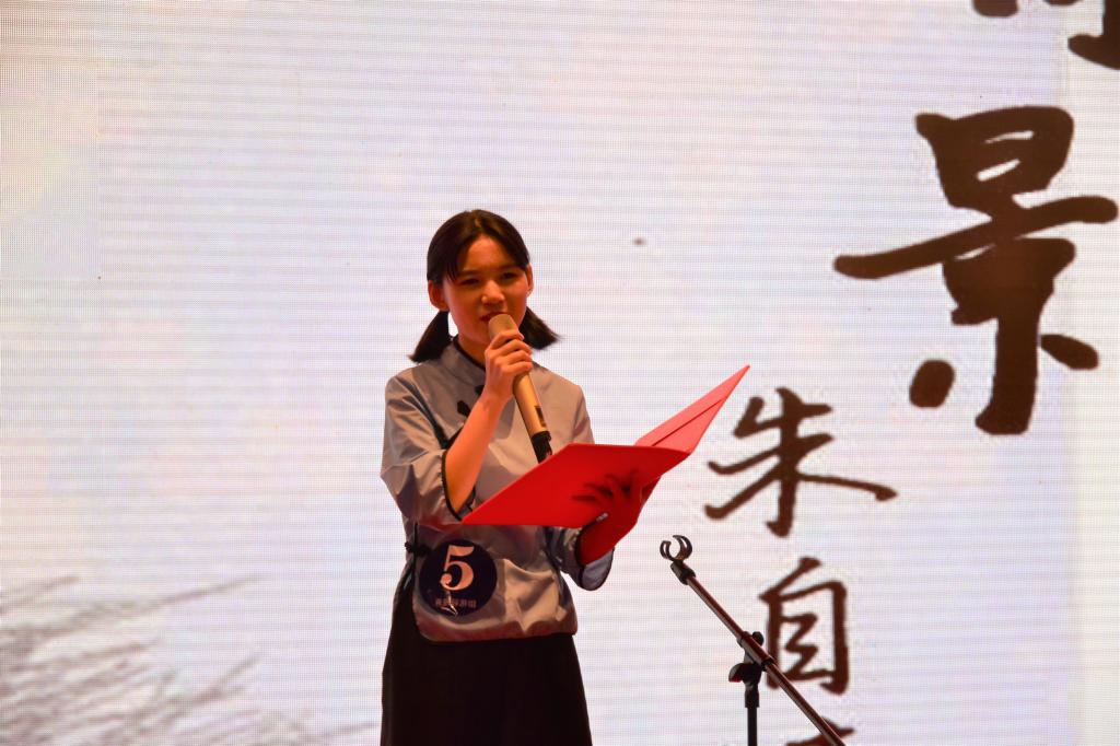 365英国上市公司