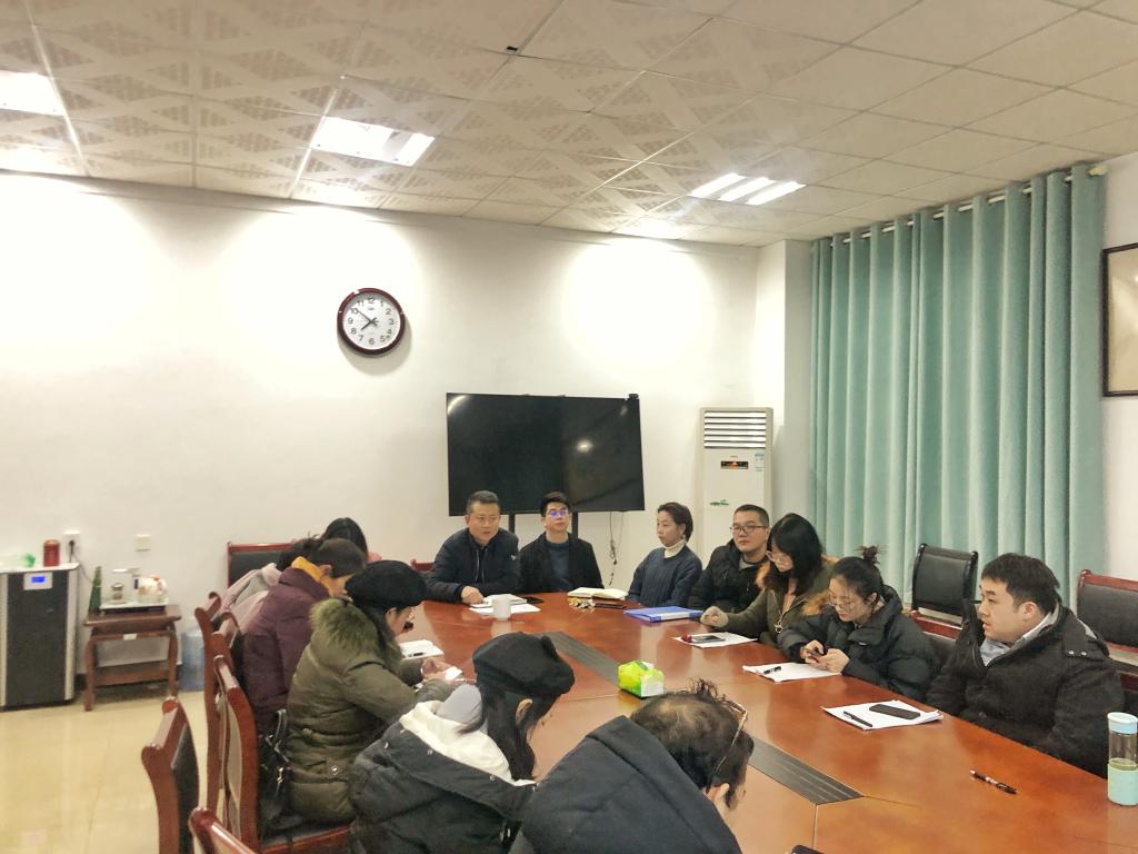 365英国上市公司