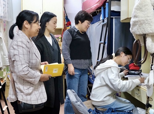 365英国上市公司