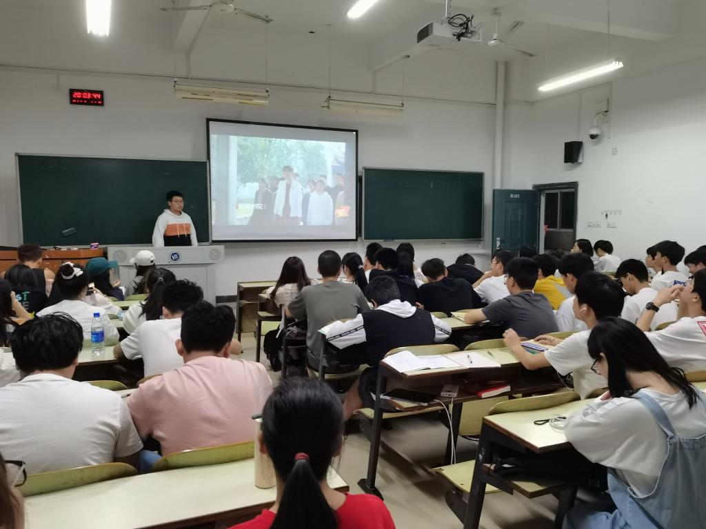 365英国上市公司