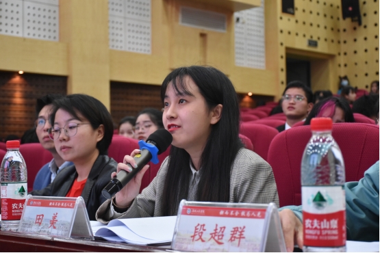 365英国上市公司