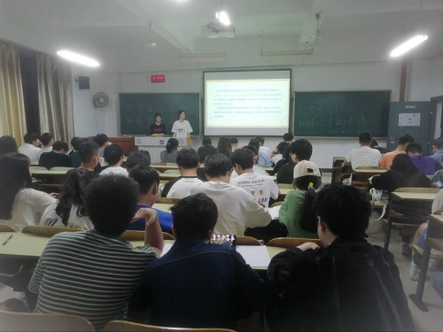 365英国上市公司