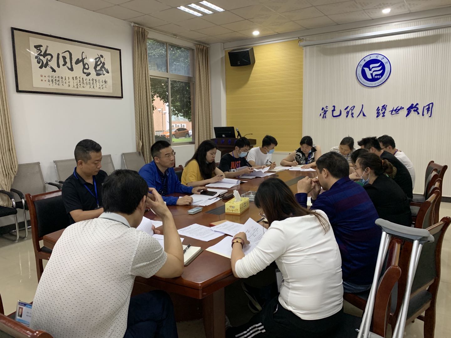 365英国上市公司