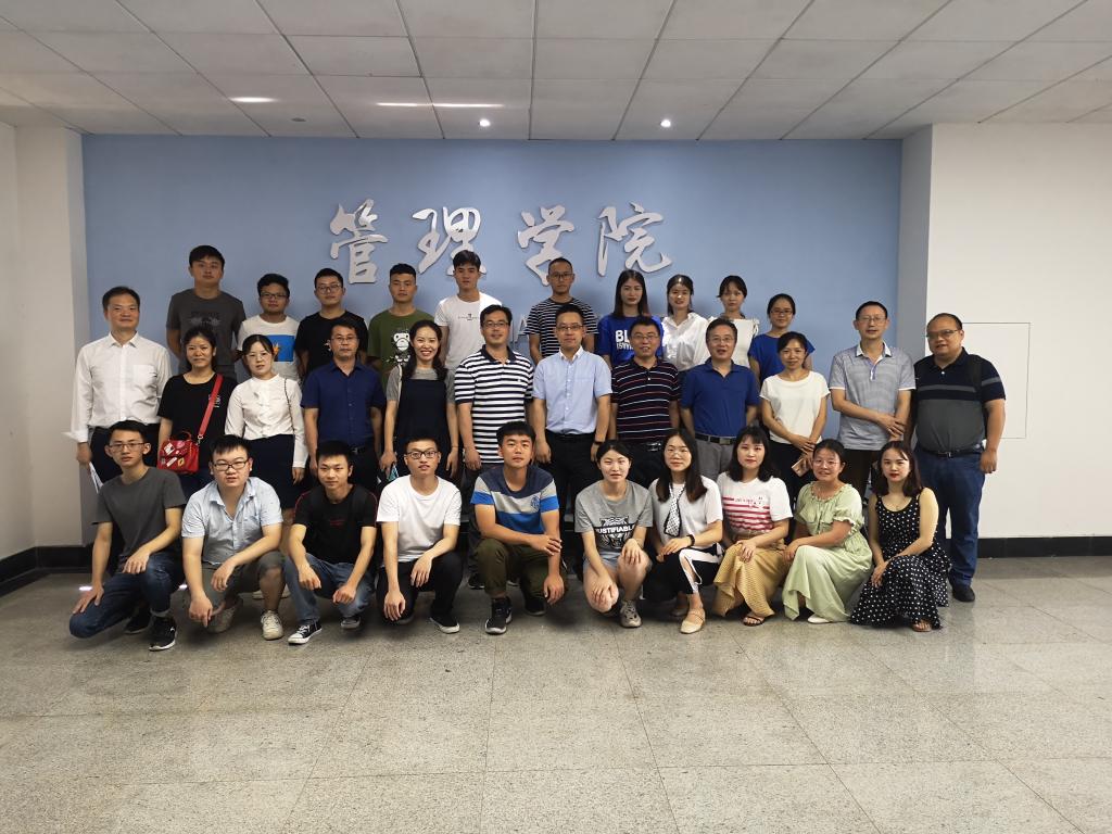 365英国上市公司