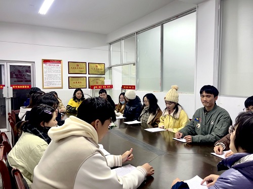 365英国上市公司