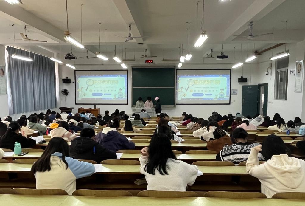 365英国上市公司