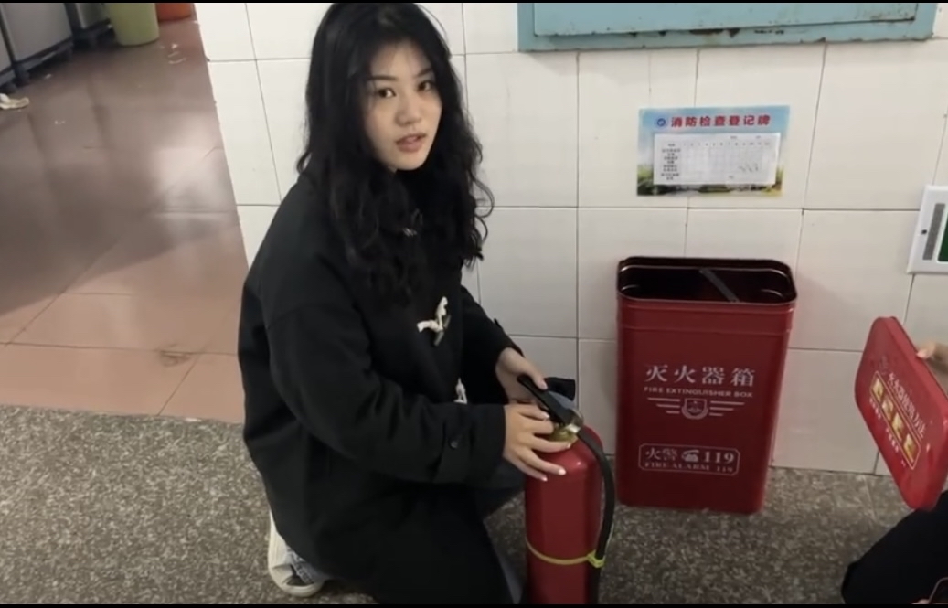 365英国上市公司