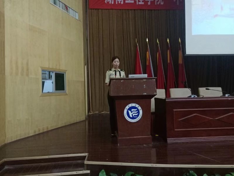 365英国上市公司