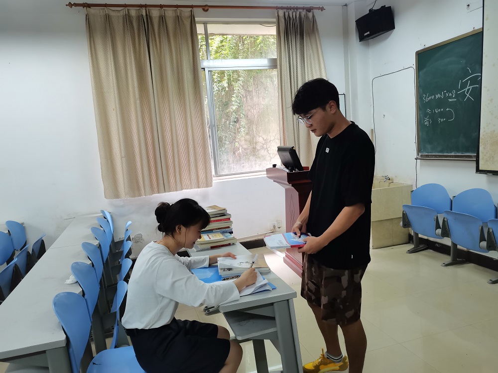 365英国上市公司