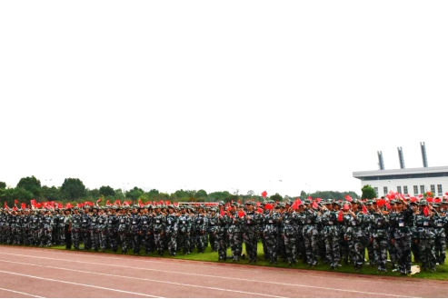 365英国上市公司