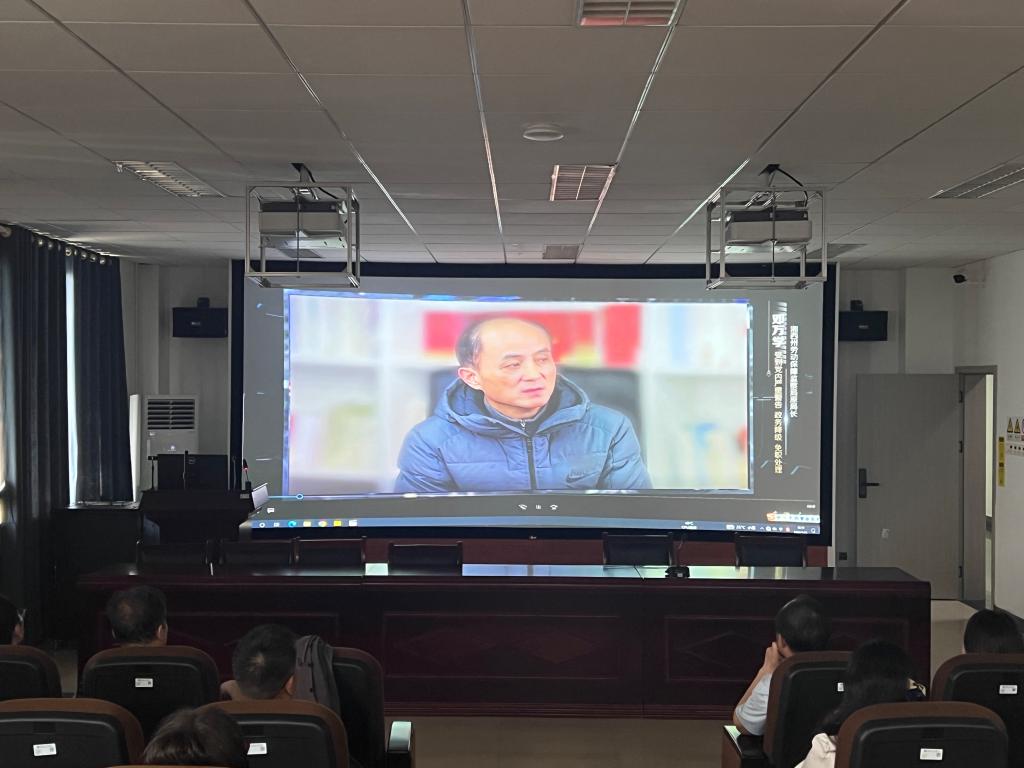 365英国上市公司