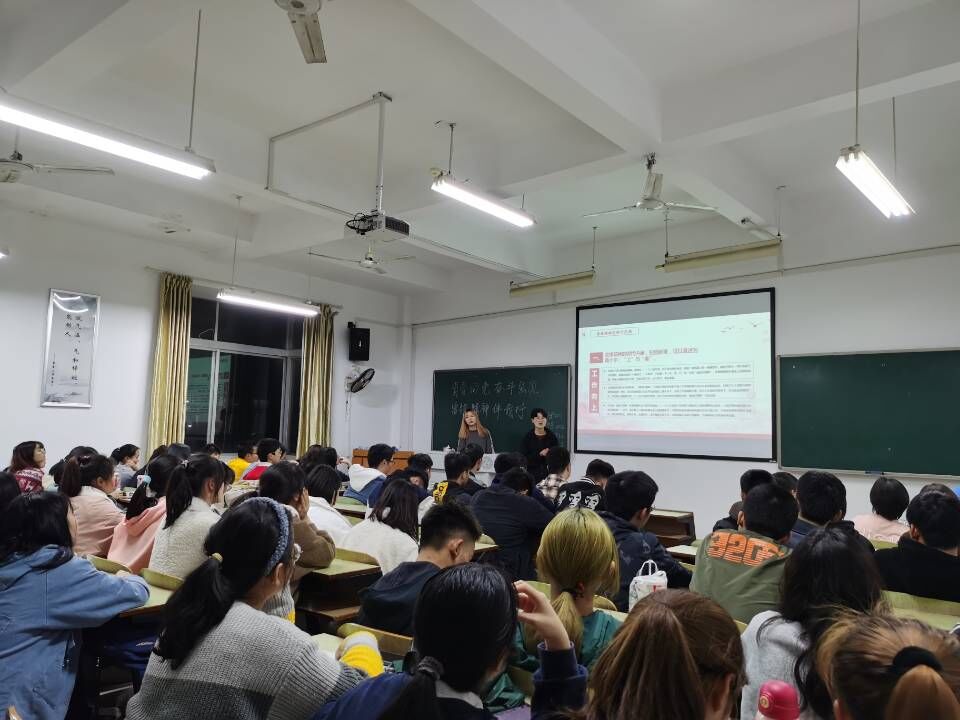 365英国上市公司