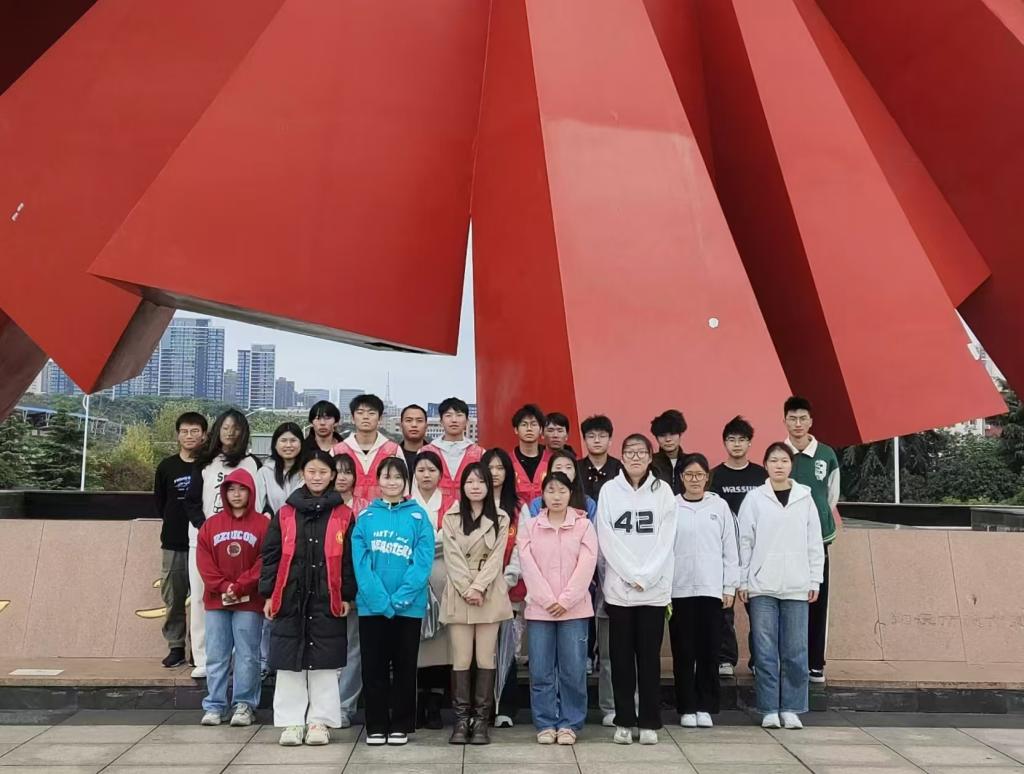 365英国上市公司