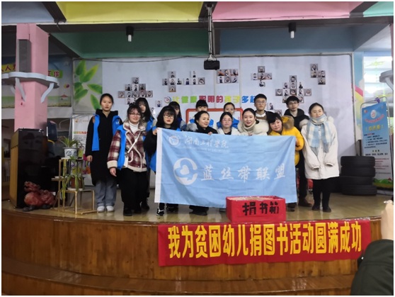 365英国上市公司