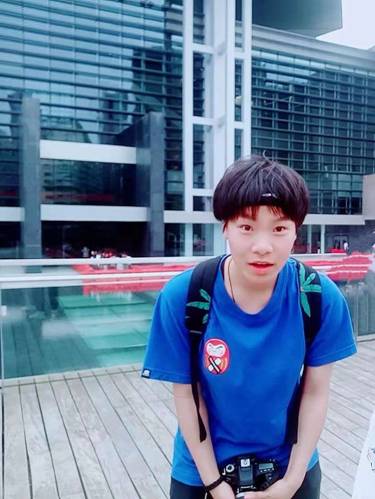 365英国上市公司