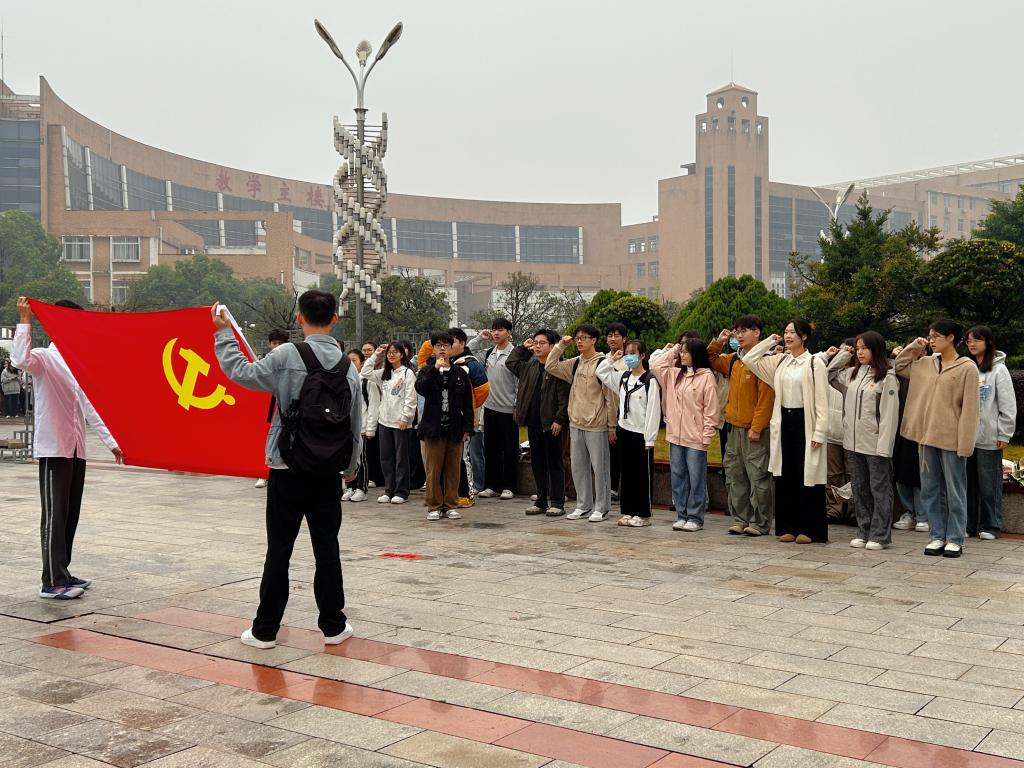 365英国上市公司