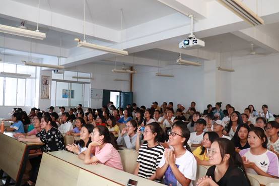 365英国上市公司