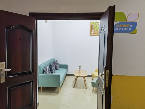 365英国上市公司