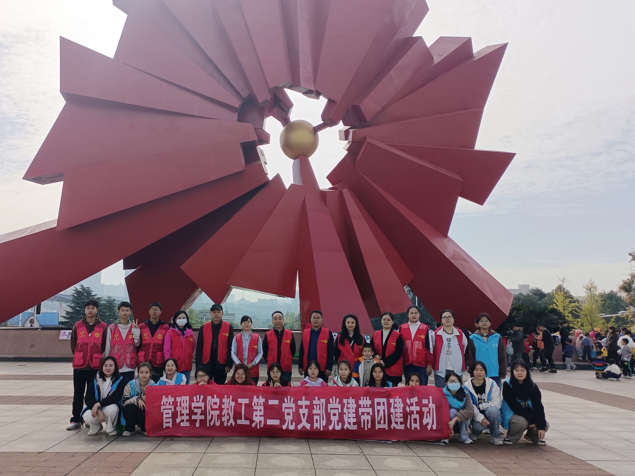 365英国上市公司