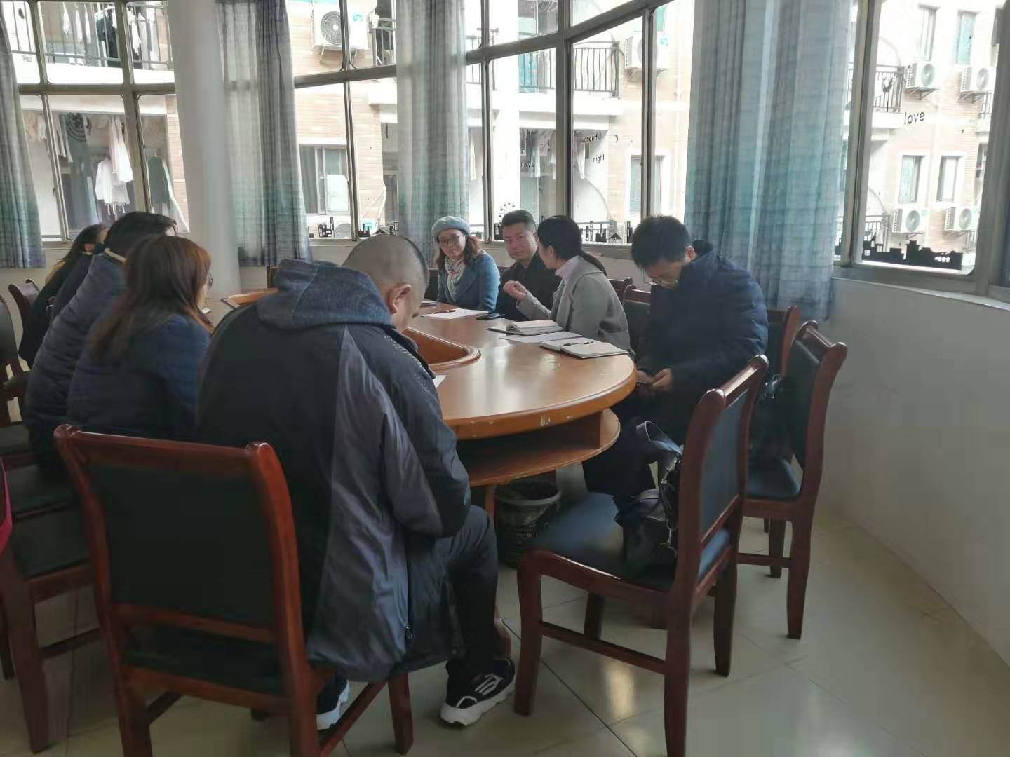 365英国上市公司