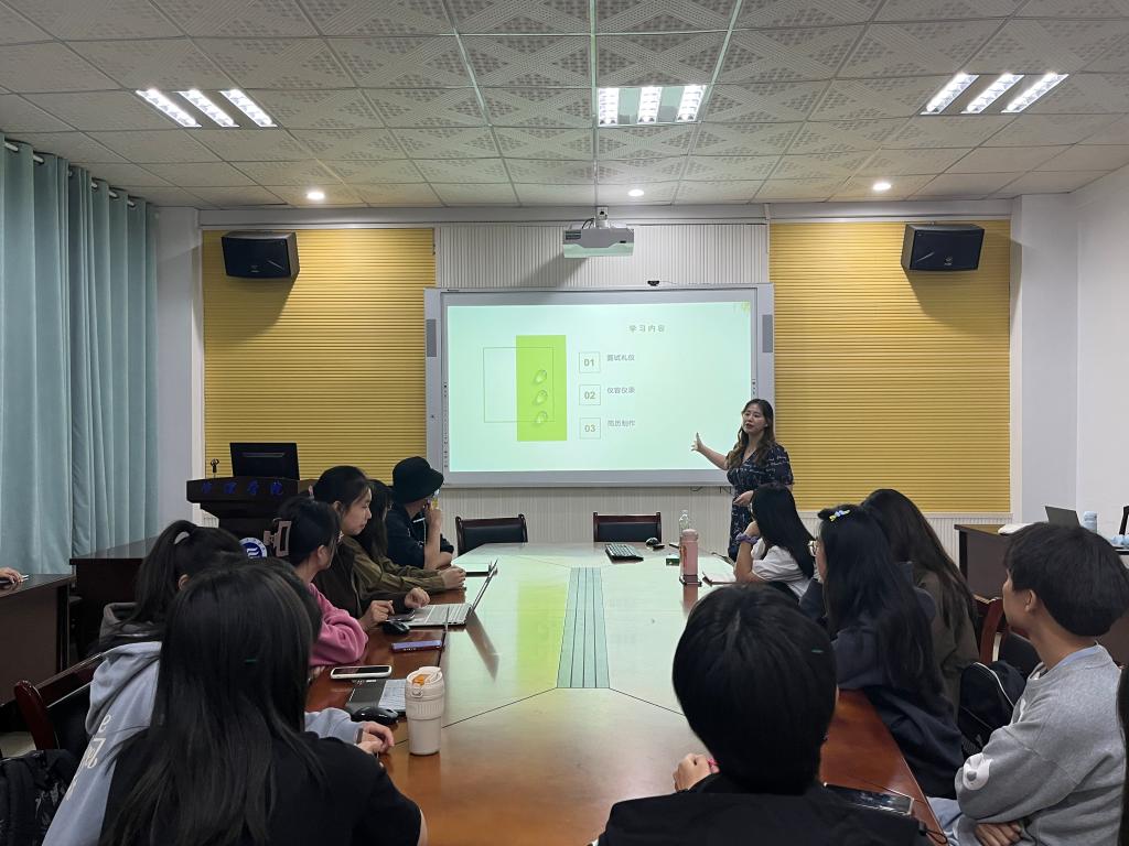 365英国上市公司