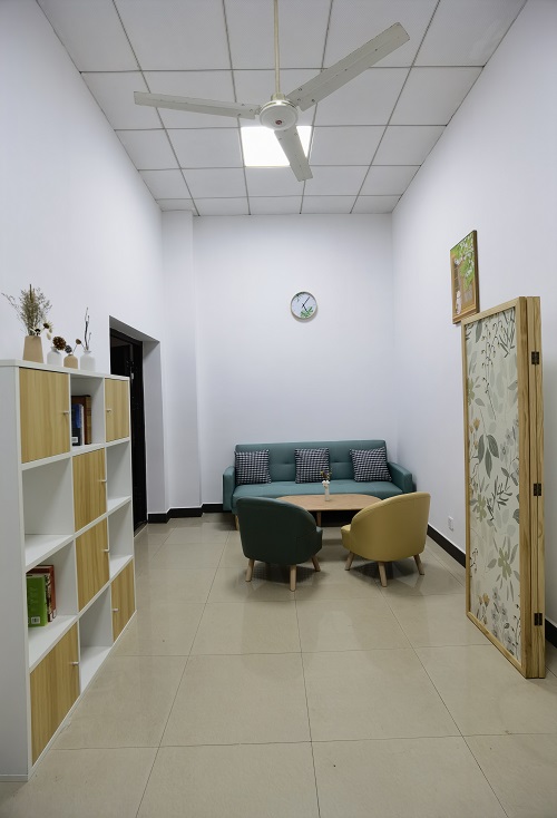 365英国上市公司