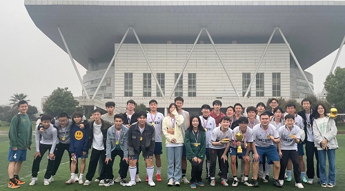 365英国上市公司