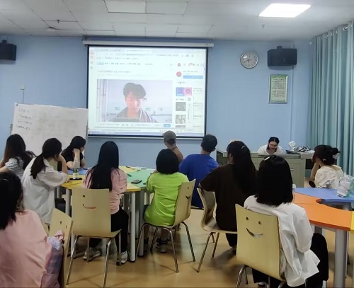 365英国上市公司