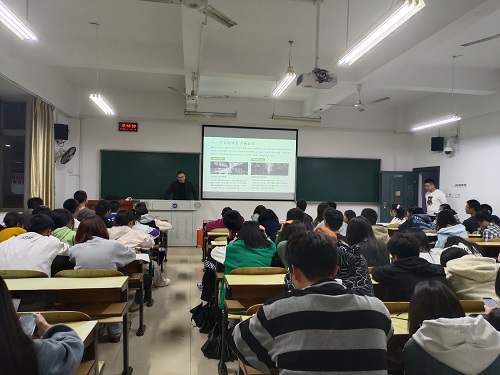 365英国上市公司