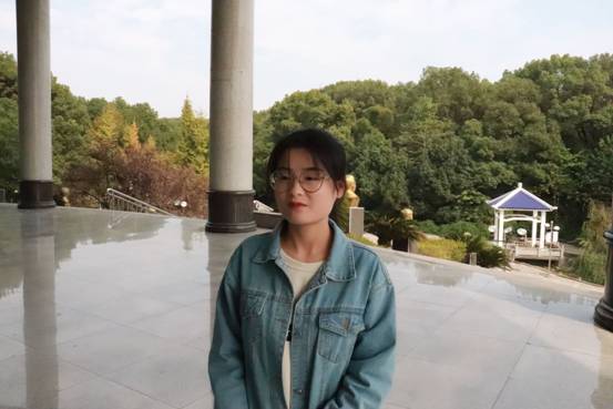 365英国上市公司