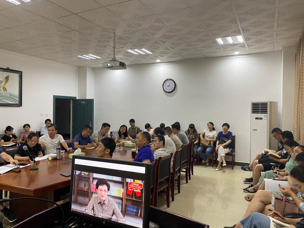 365英国上市公司