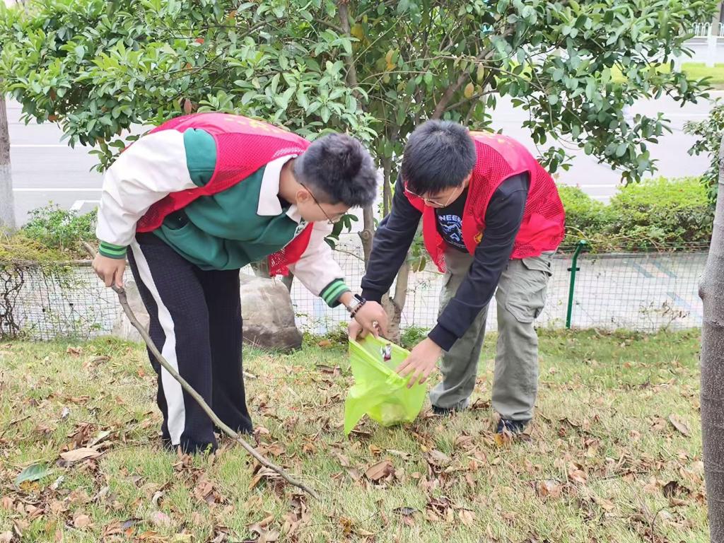 365英国上市公司