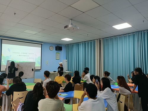 365英国上市公司