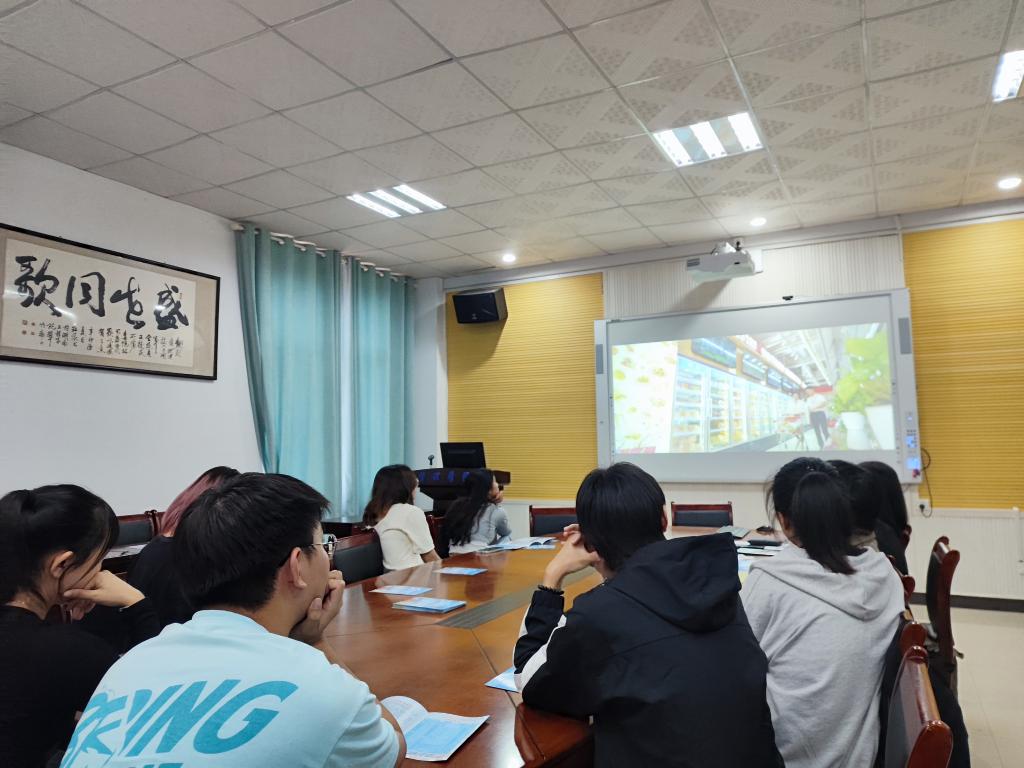 365英国上市公司