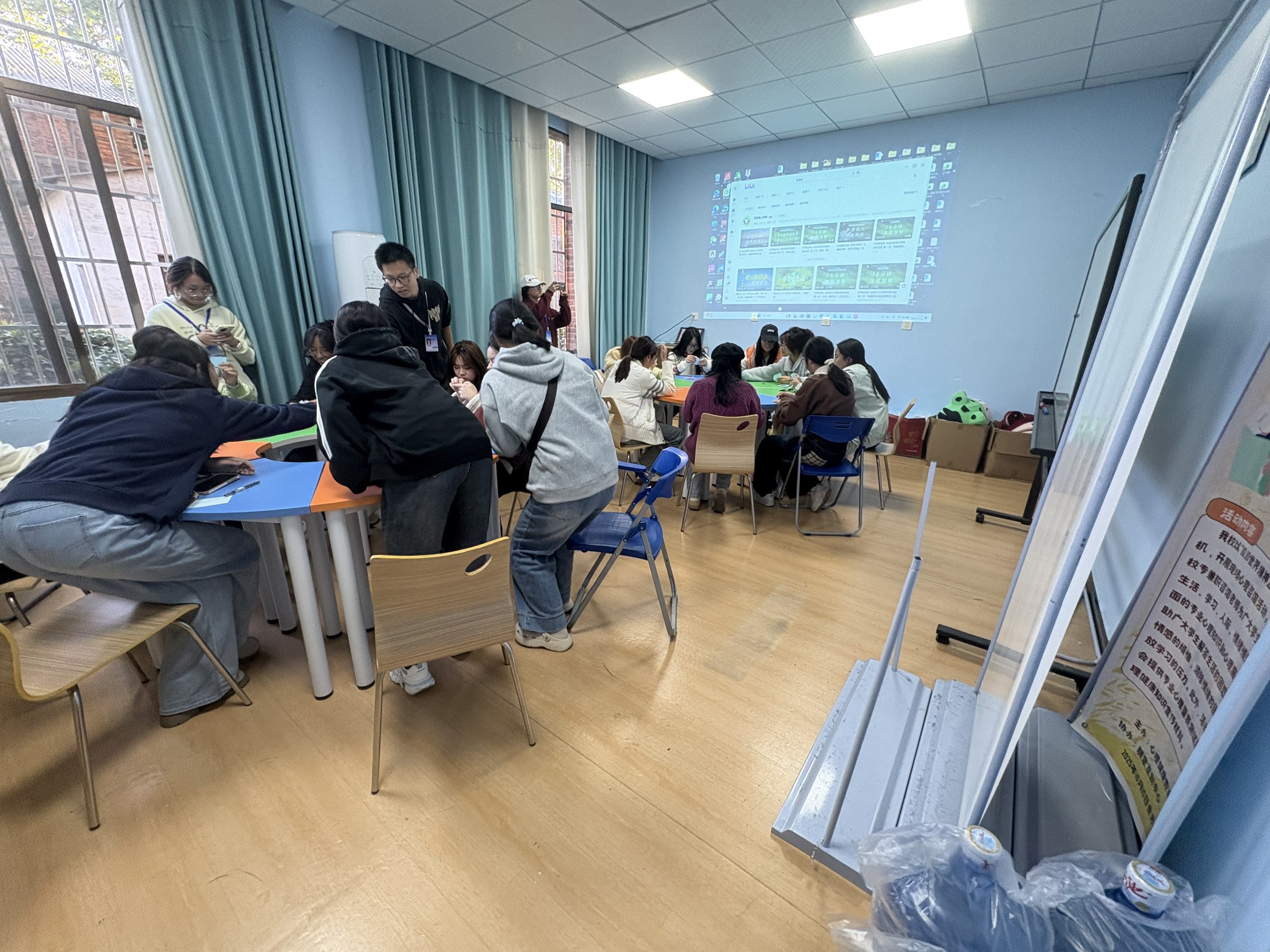 365英国上市公司