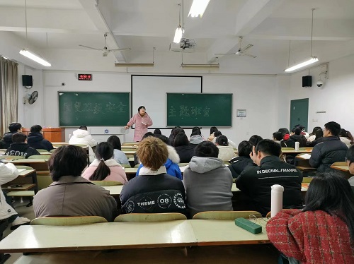 365英国上市公司