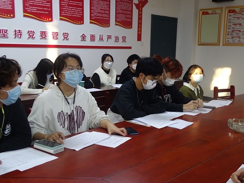 365英国上市公司