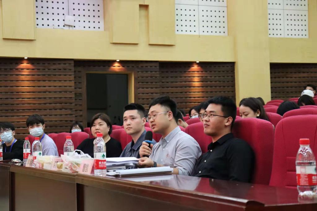 365英国上市公司