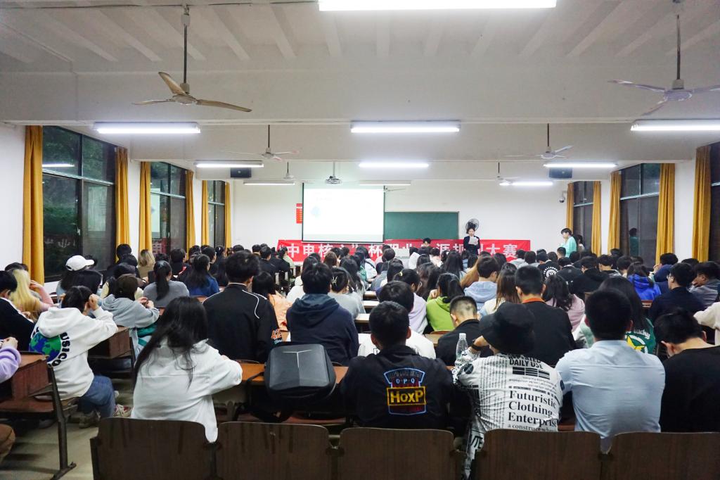 365英国上市公司